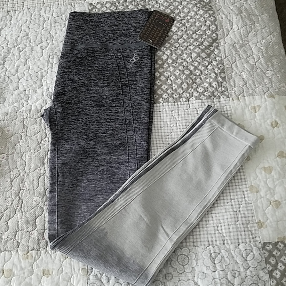 Black and gray athletic leggings - NWT